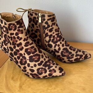 Catherine Malandrino short boots. Size 8.5